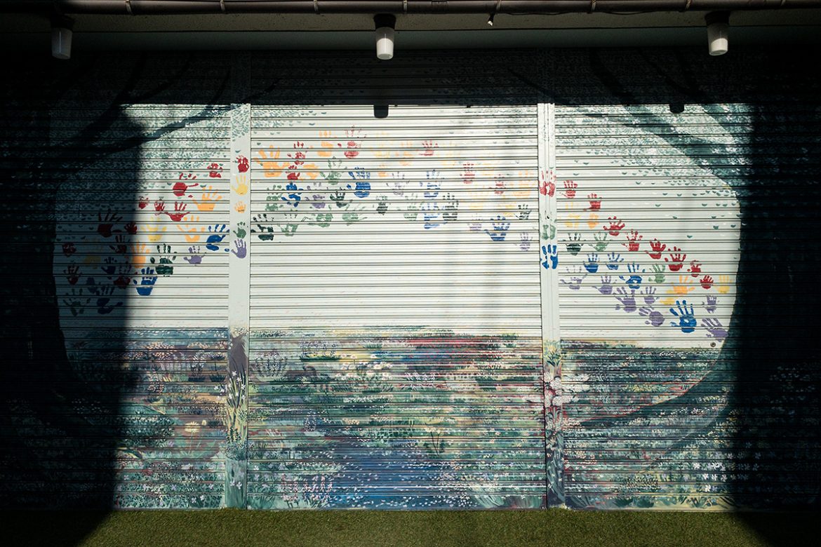 シャッタに描かれた絵